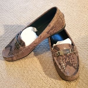 Coach Olive Sand Printed Snake loafers  Size 7.5